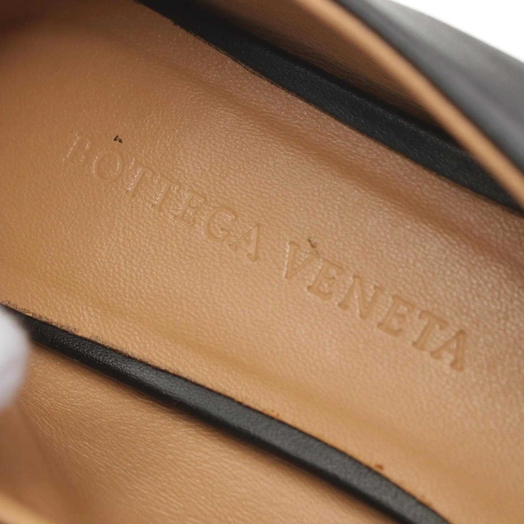 Bottega Veneta Leather Almond Shoes