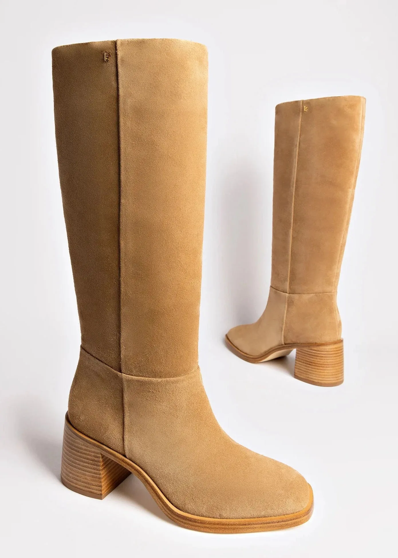 Larroude Ricky Boot In Peanut Suede